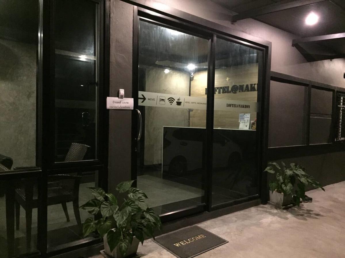 הוסטל נחון סי טמארט Loftel @ Nakhon מראה חיצוני תמונה