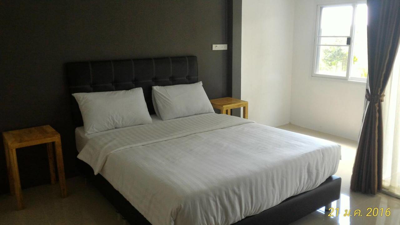 הוסטל נחון סי טמארט Loftel @ Nakhon מראה חיצוני תמונה